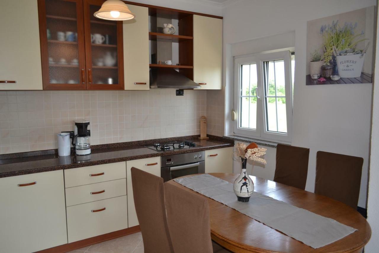 Apartman Ika Umag Exterior foto